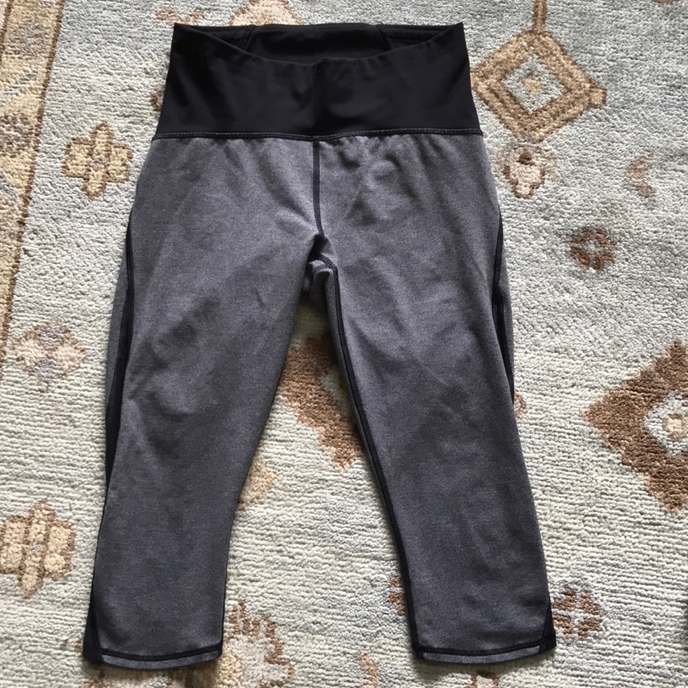 Lululemon Train Times Crop - Size 8 - Heathered Black